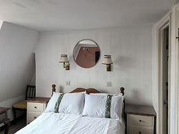 Regency Hotel