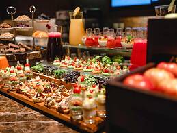 Swissotel Al Ghurair