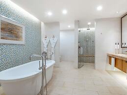 Swissotel Al Ghurair