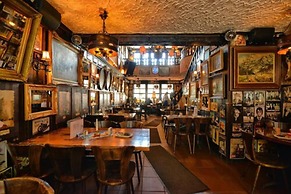 Löwenbräu Köln Hotel & Restaurant