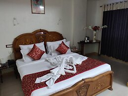 Chandra Inn