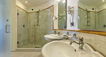Villa Poseidon Boutique Hotel & Events