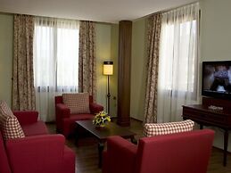 Padok Premium Hotel and Stables