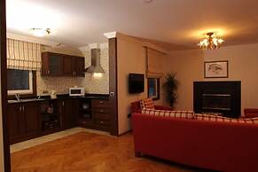 Padok Premium Hotel and Stables