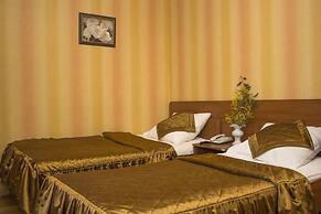 Tonika Hotel
