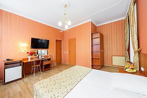 Tonika Hotel