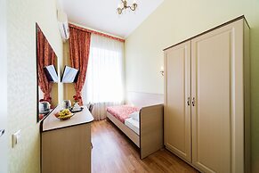 Tonika Hotel