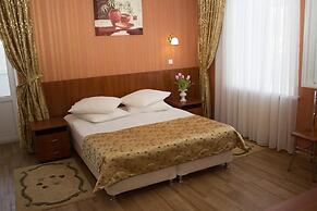 Tonika Hotel