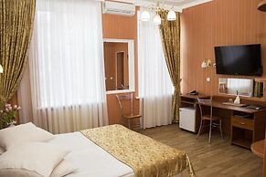 Tonika Hotel