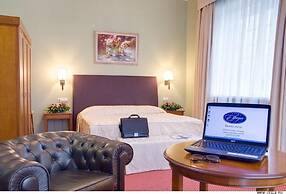 Tonika Hotel