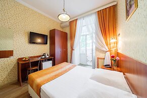 Tonika Hotel