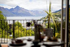 Queenstown House