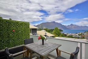 Queenstown House