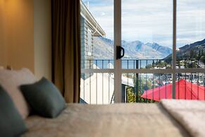 Queenstown House