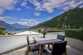 Queenstown House
