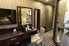 Mondo Hotel