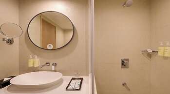 Lemon Tree Hotel Chinchwad Pune