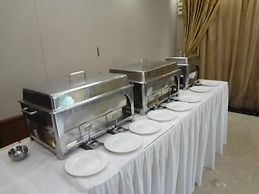 Diplomat Hotel