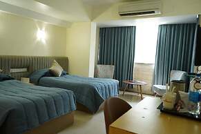 Diplomat Hotel