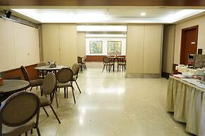Diplomat Hotel
