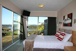 Cook's Lookout Motel