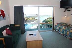 Cook's Lookout Motel
