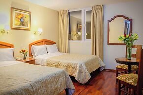 Hotel Manhattan Inn Airport