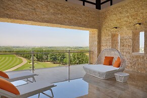 VOGO Abu Dhabi Golf Resort & Spa