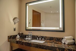 VOGO Abu Dhabi Golf Resort & Spa