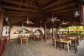 Splash Inn Dive Resort & Villas