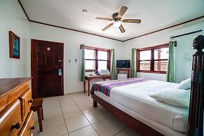 Splash Inn Dive Resort & Villas