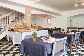 Hôtel Le Petit Manoir Provence