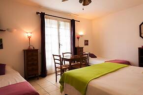 Hôtel Le Petit Manoir Provence