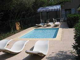 Hôtel Le Petit Manoir Provence