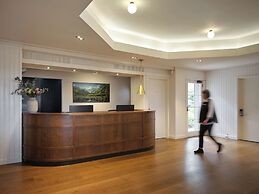 Suncourt Hotel & Conference Centre