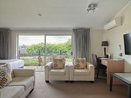 Suncourt Hotel & Conference Centre
