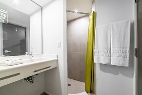 City Express Junior by Marriott Toluca Aeropuerto