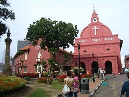 Hallmark Express Hotel