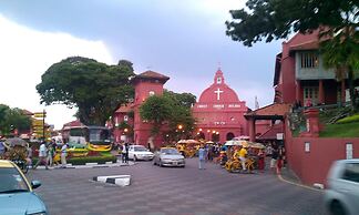 Hallmark Express Hotel