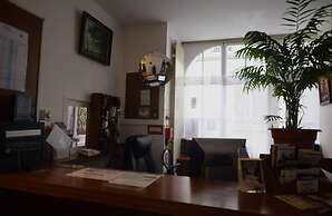 Anya Hotel