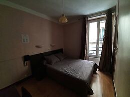 Anya Hotel