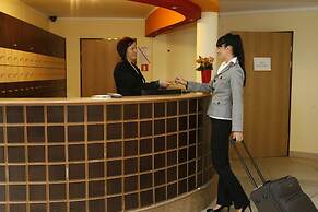 Sunny Hotel