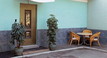 Hotel Fifth Corner