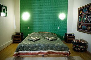 Hotel Fifth Corner