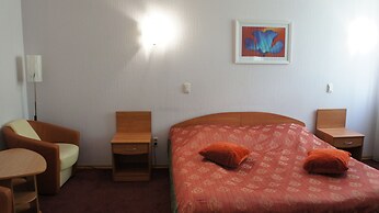 Hotel Fifth Corner