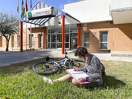 Albergue Inturjoven Sevilla - Hostel