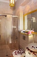 Sultan Tughra Hotel - Special Class