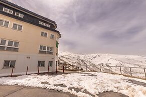 Albergue Inturjoven Sierra Nevada - Hostel