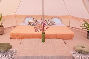 Soka Indah Restaurant & Bungalows