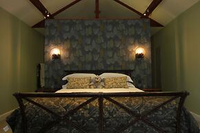 Salty Monk Hotel